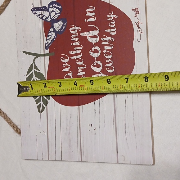 DOLLY Hanging Sign with Red Apple and Butterfly - Picture 3 of 4